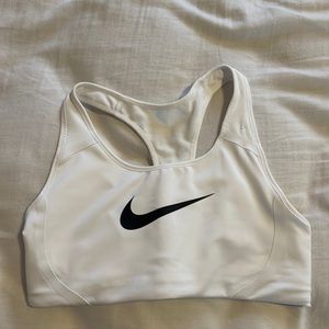 White Nike sports bra never worn size s